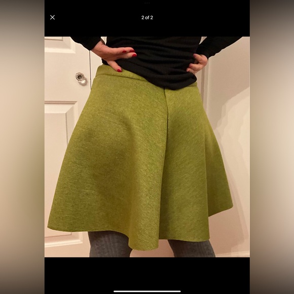 Vintage Style Green Skirt - Picture 2 of 2
